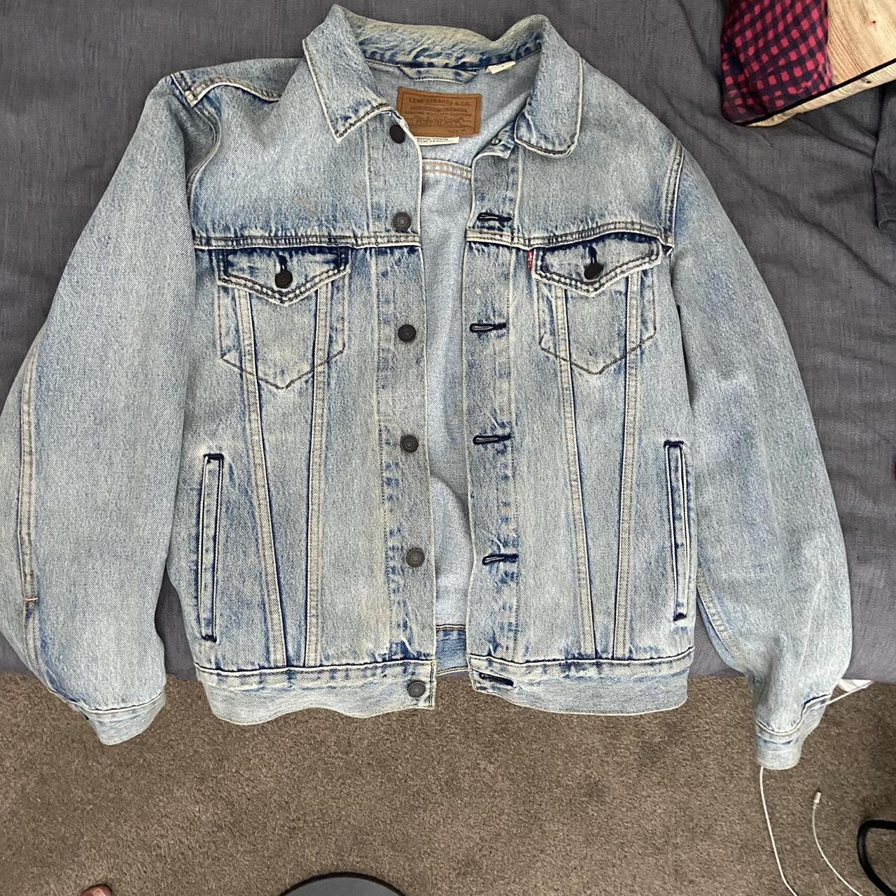 Vintage Levi’s denim jacket Size: M DM for any... - Depop