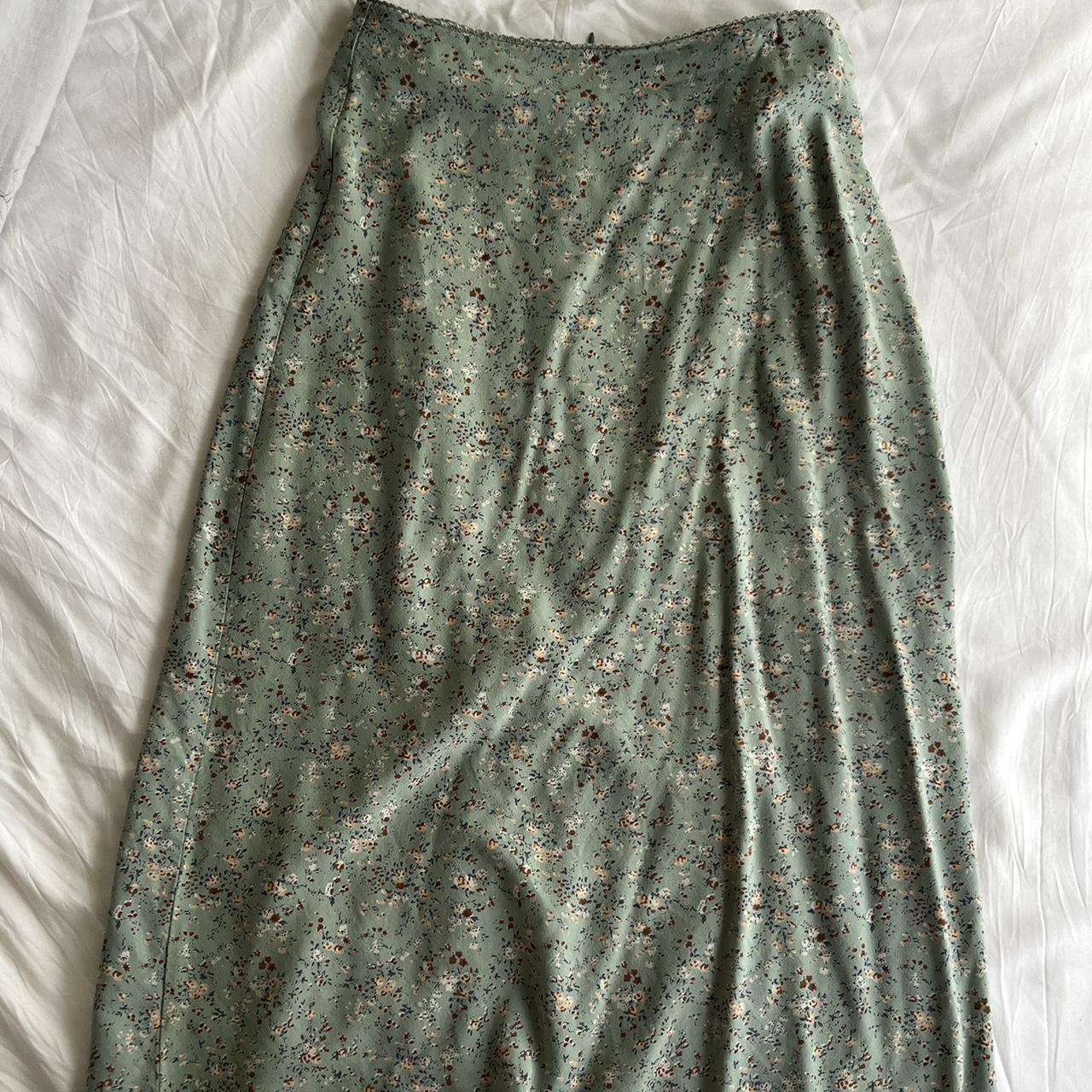 brandy melville green floral midi skirt super... Depop