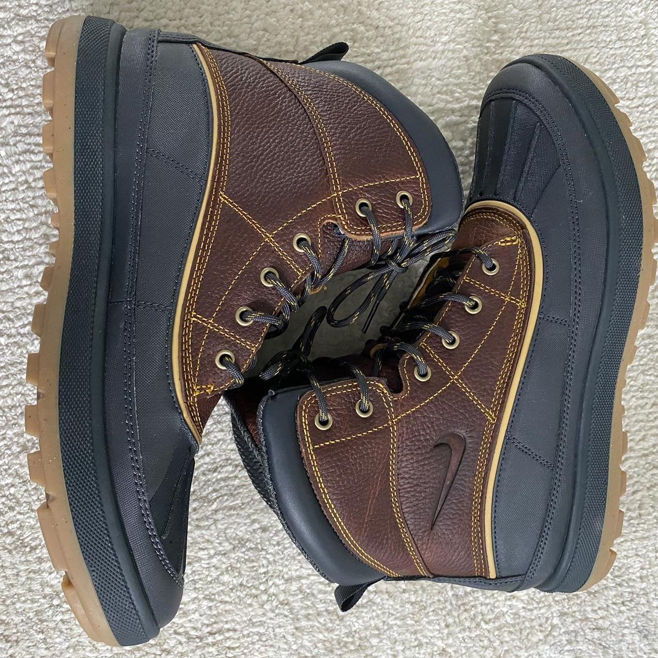 Nike ACG Men's Brown and Black Boots | Depop