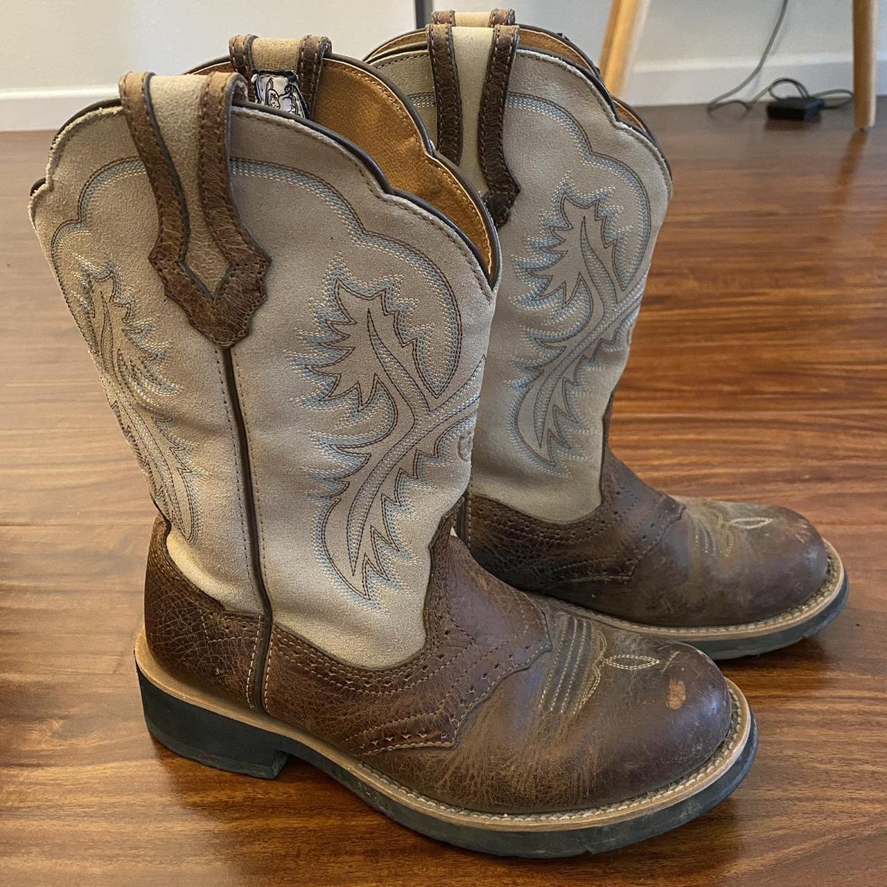 Ariat deals showbaby boots