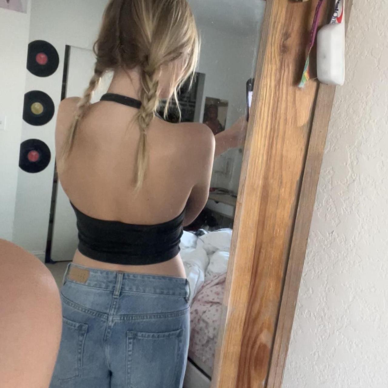 Brandy melville halter top 🖤 def a staple item... Depop