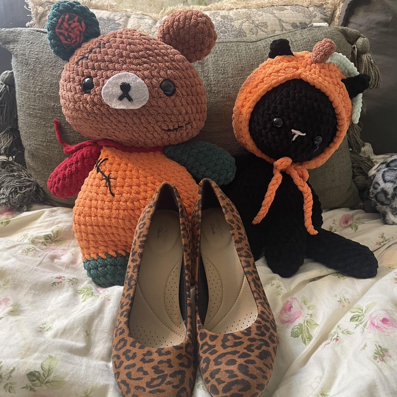 item listed by scarletrosethrift