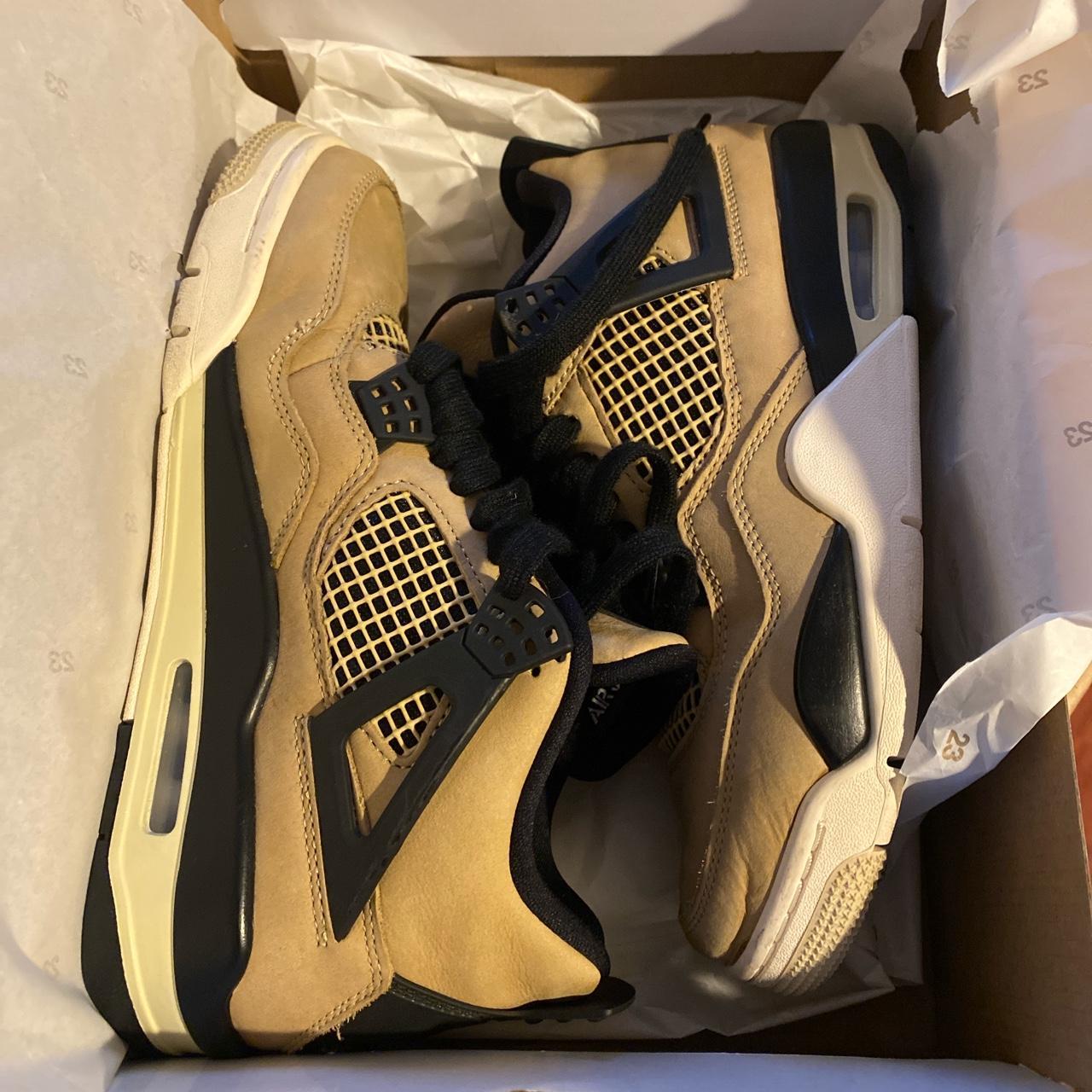 mushroom fossil jordan 4