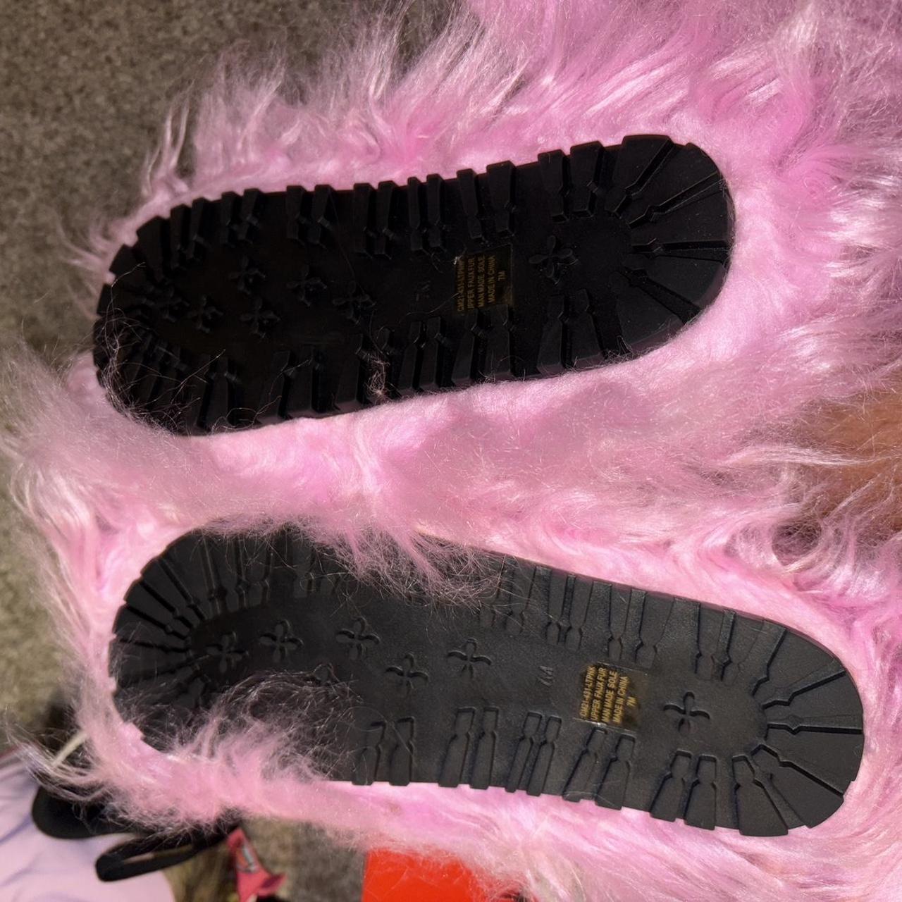 Women's Slides - Pink - US 7 – pink fuzzy slides … - image 2