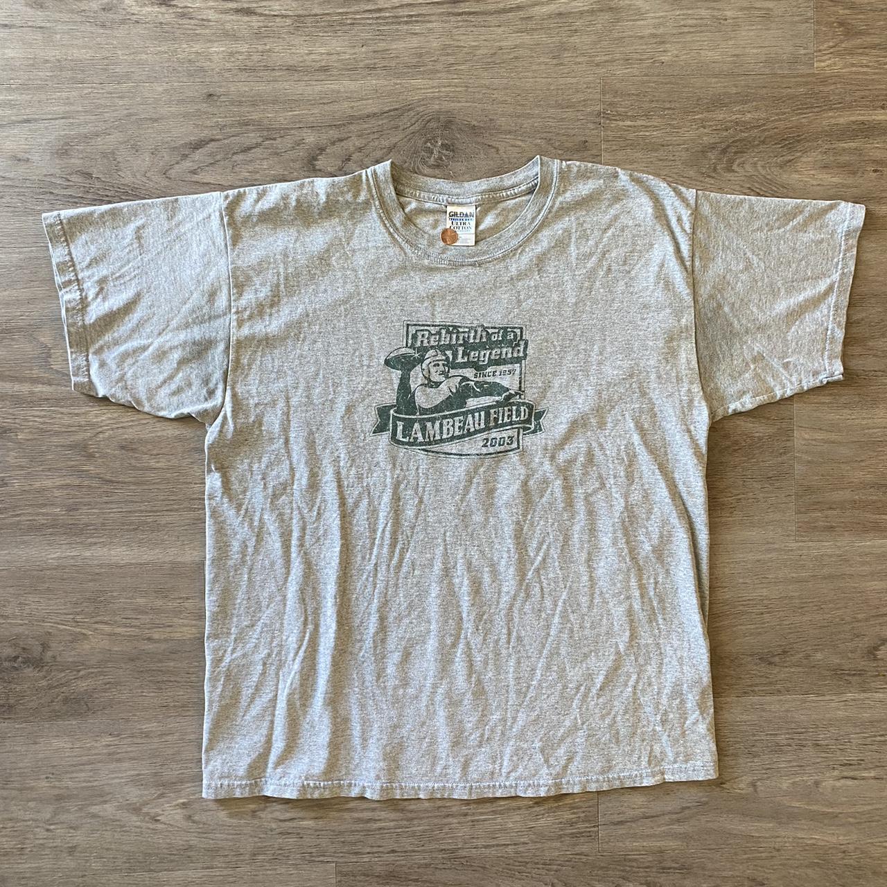 2003 Miller light football tee All clothes are used...