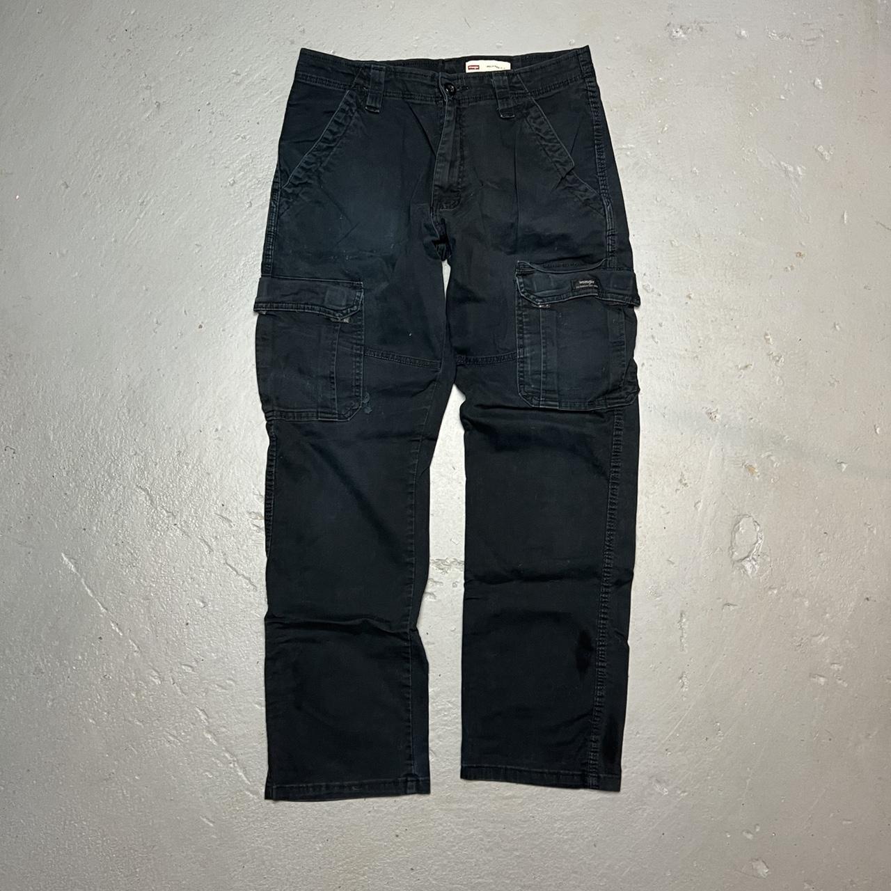 Vintage Y2K Wrangler Cargo Pants 29x32 Unlucky... - Depop