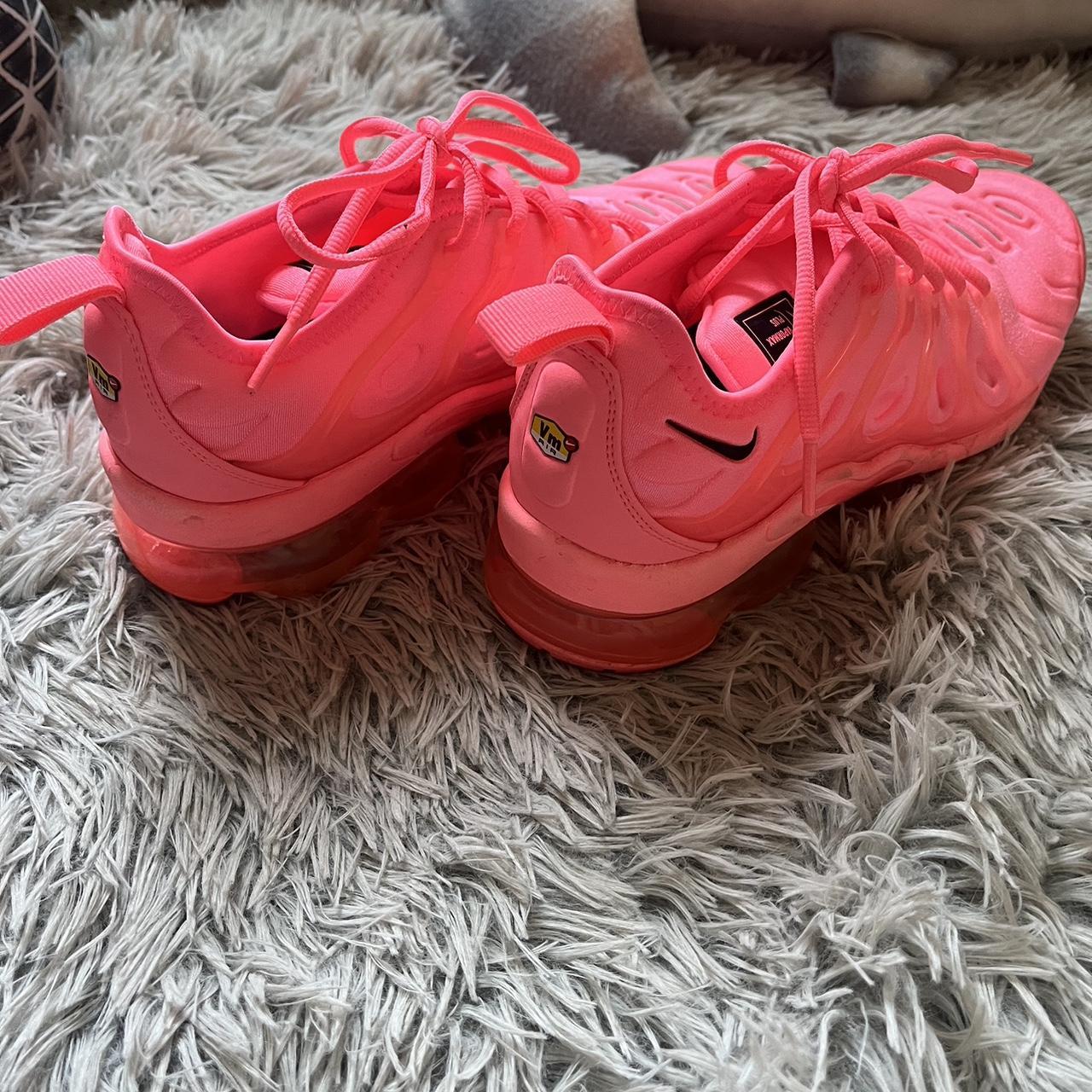 Vapor max plus neon pink brand new hardly worn Depop