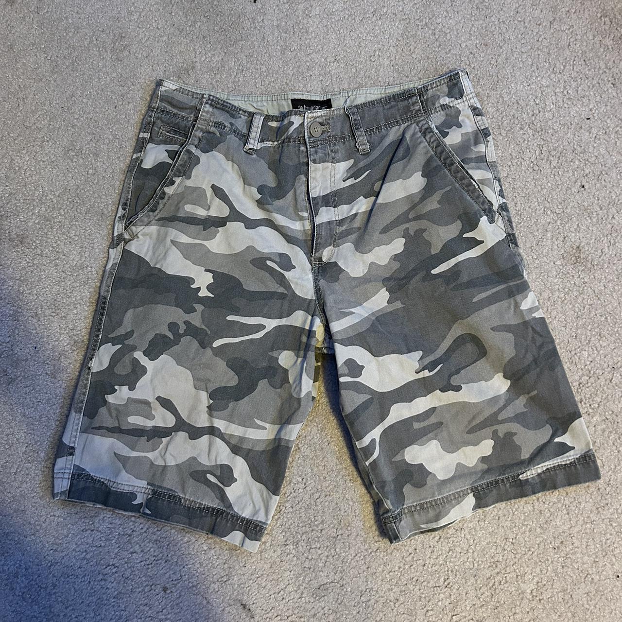 Vintage camo shorts Size 34 Great condition Cool print - Depop