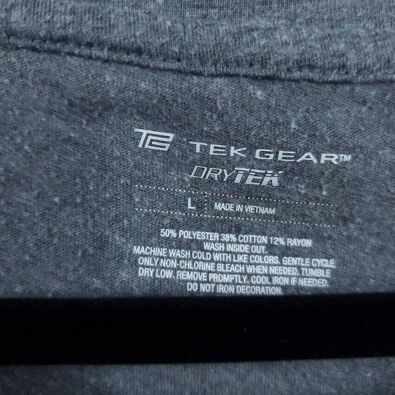 5/$25 Tek Gear DryTek Sleeveless Shirt Size Small