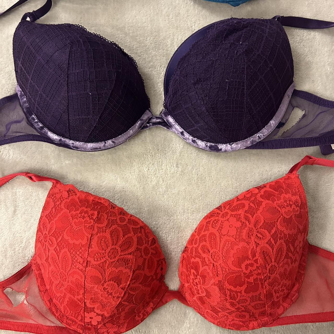 All Victoria secret push-up bras. With lace and size - Depop