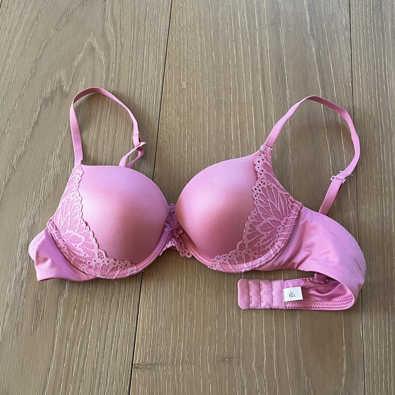 cute pink bra 🎀 lightly padded never worn brand: - Depop