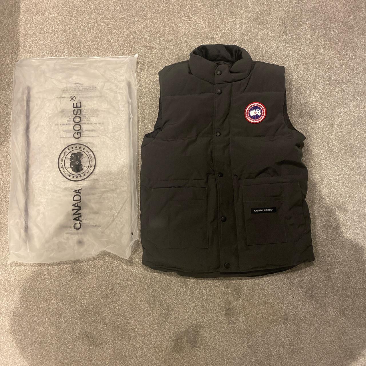 Canada goose hotsell gilet small