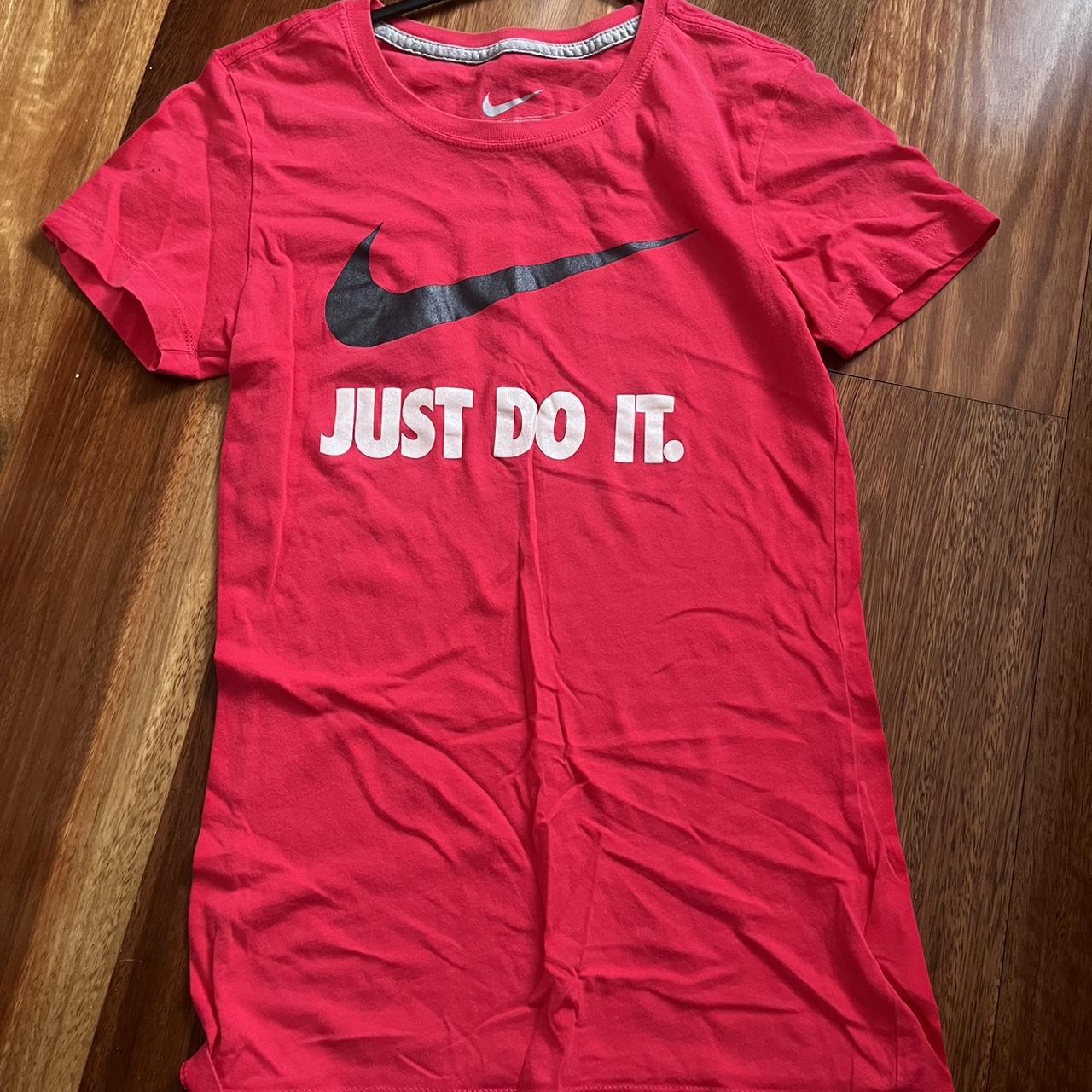 Nike Hot Pink T-Shirt Size XS - Depop