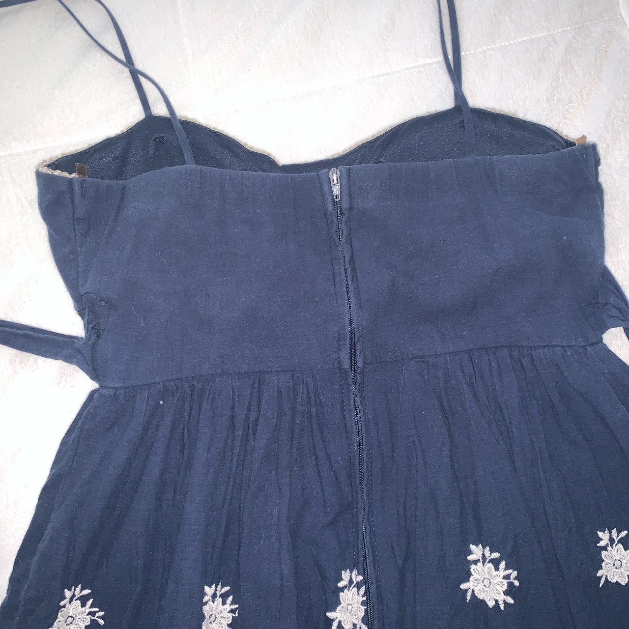 Small City Triangles dress. Could possibly fit a... - Depop