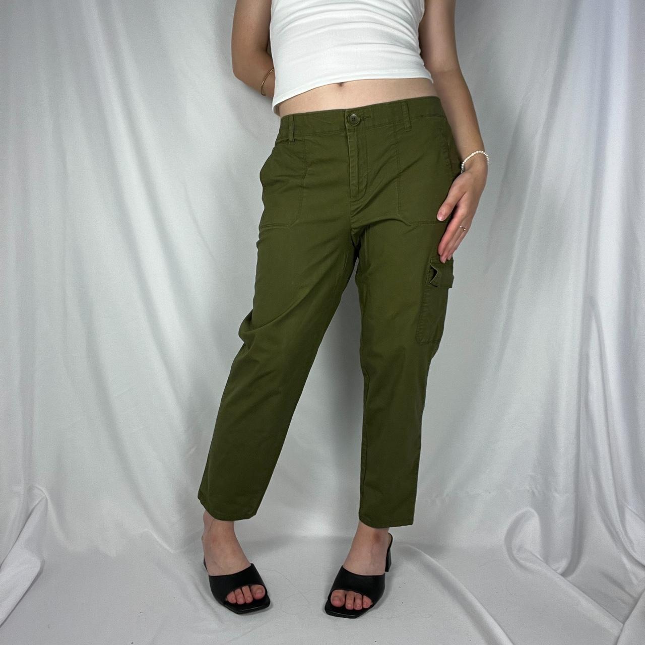 Liz Claiborne Petite Cargo Pants Cargo pants by