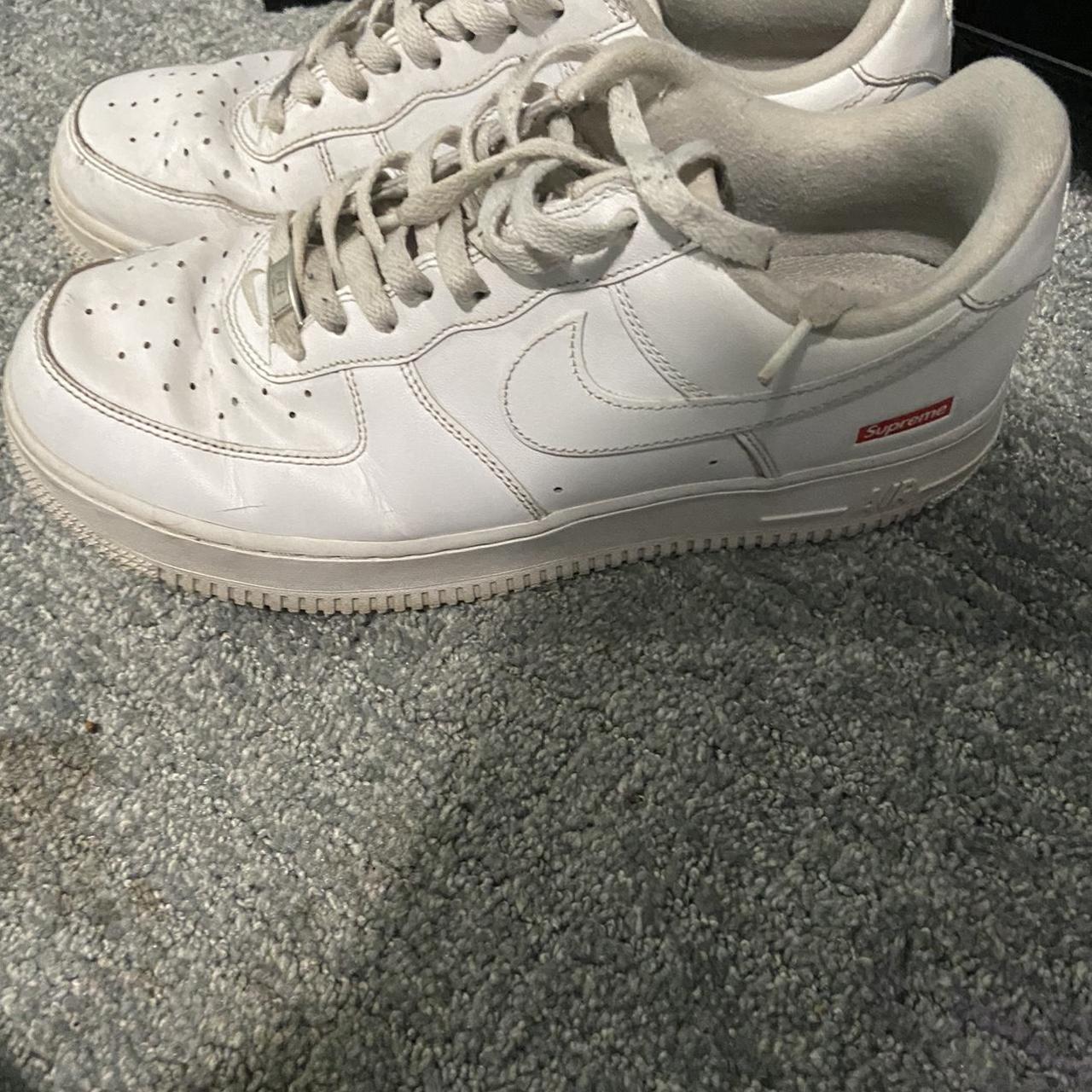 Supreme Men's White and Red Trainers
