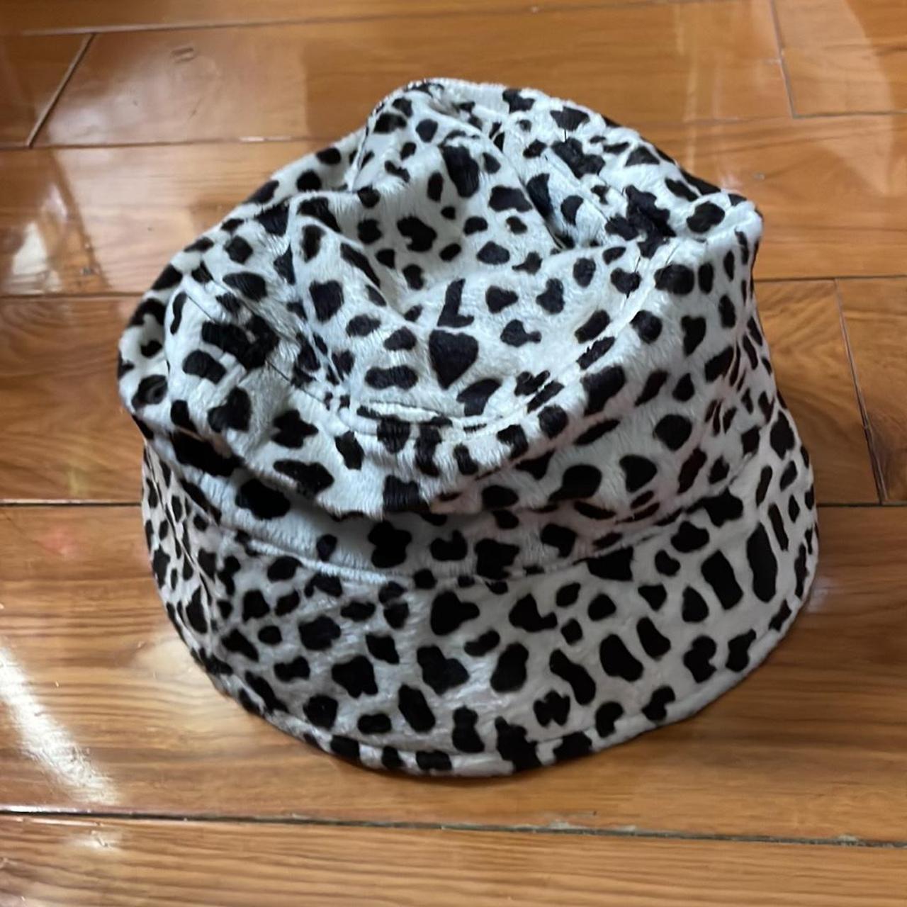 Stylenanda leopard bucket hat Depop
