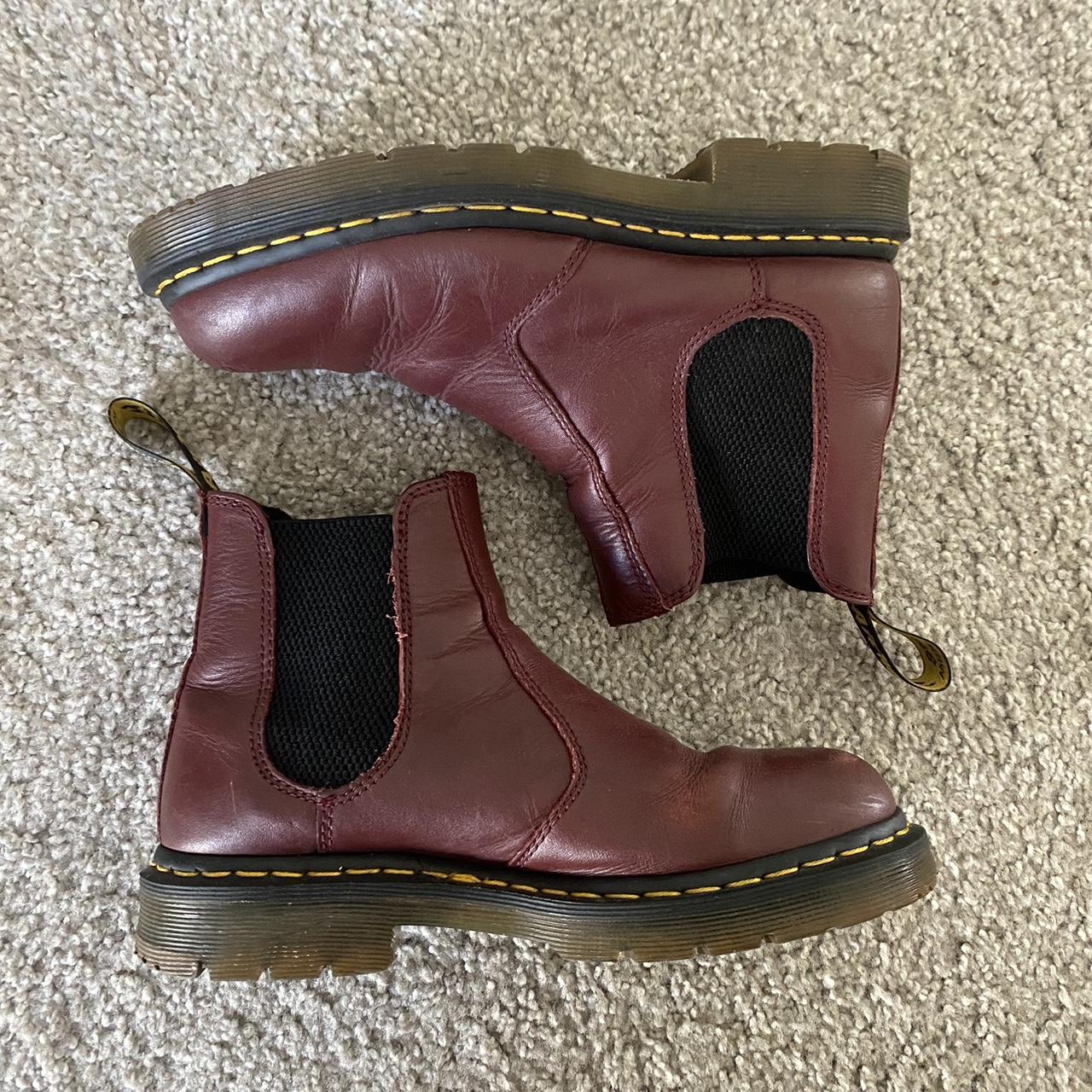 Doc Marten chelsea boots slip resistant! worked well... Depop