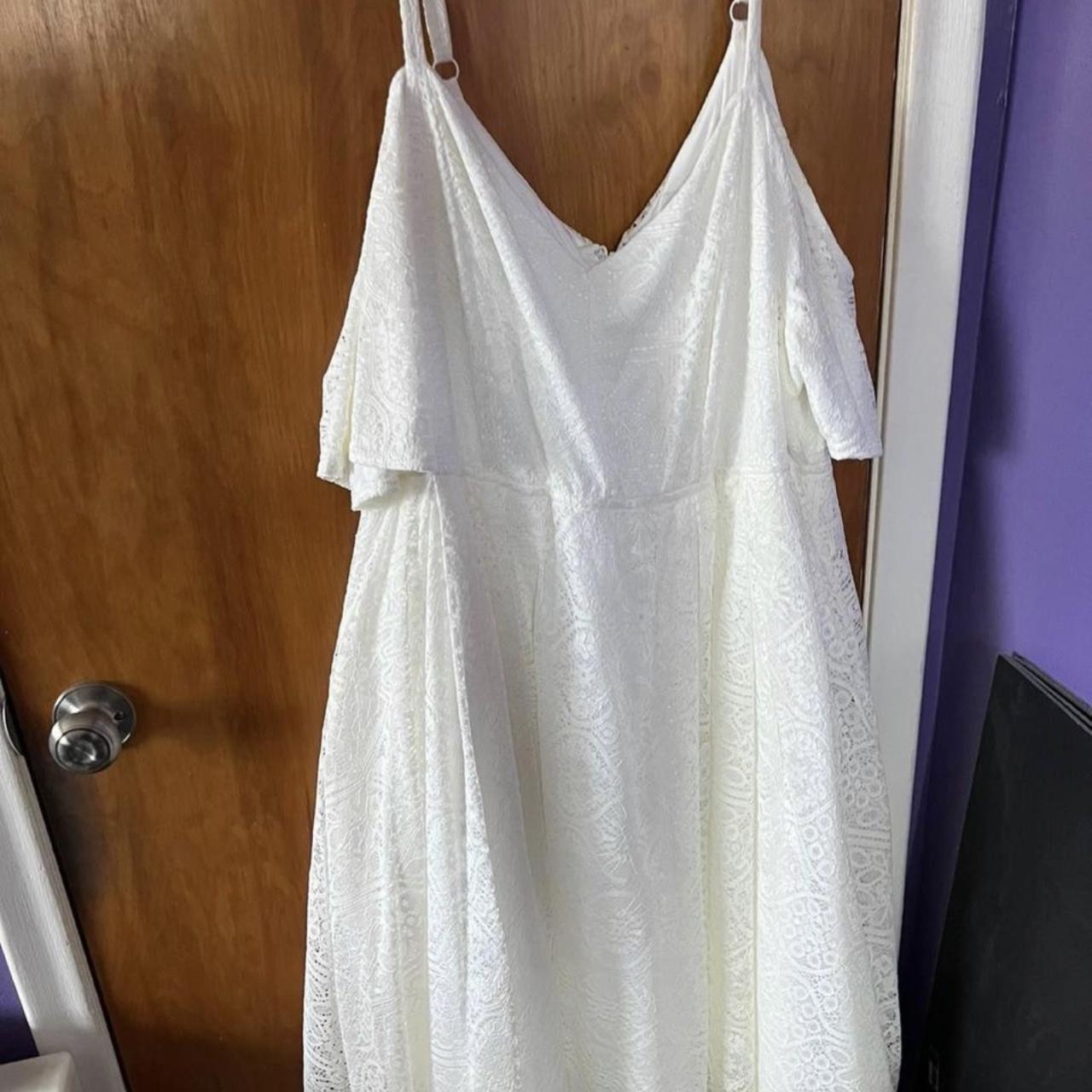 Torrid Women's White Dress | Depop