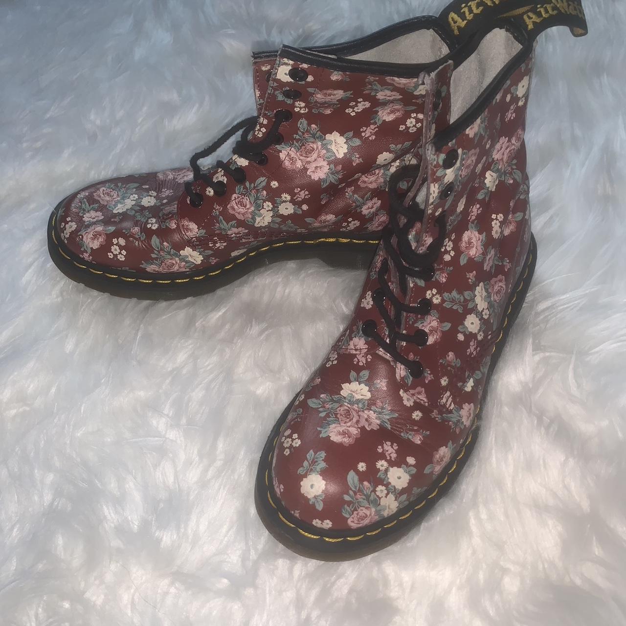 Dr martens clearance cherry vintage rose