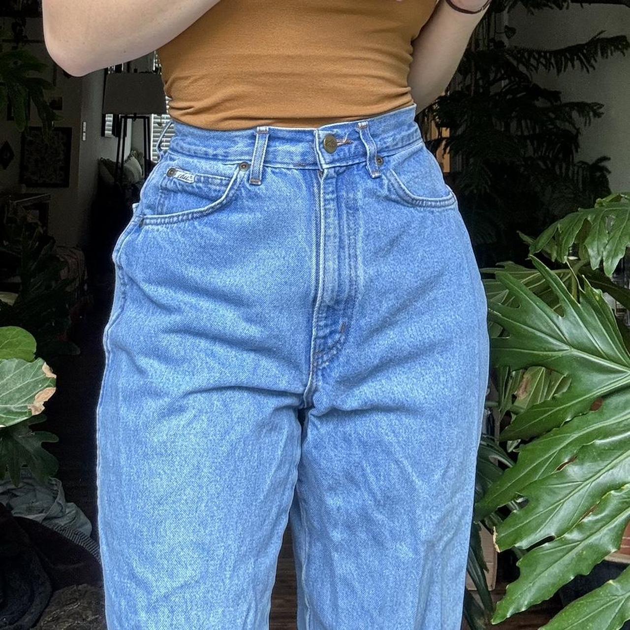 vintage jeans super cute color and wash!! love the... - Depop