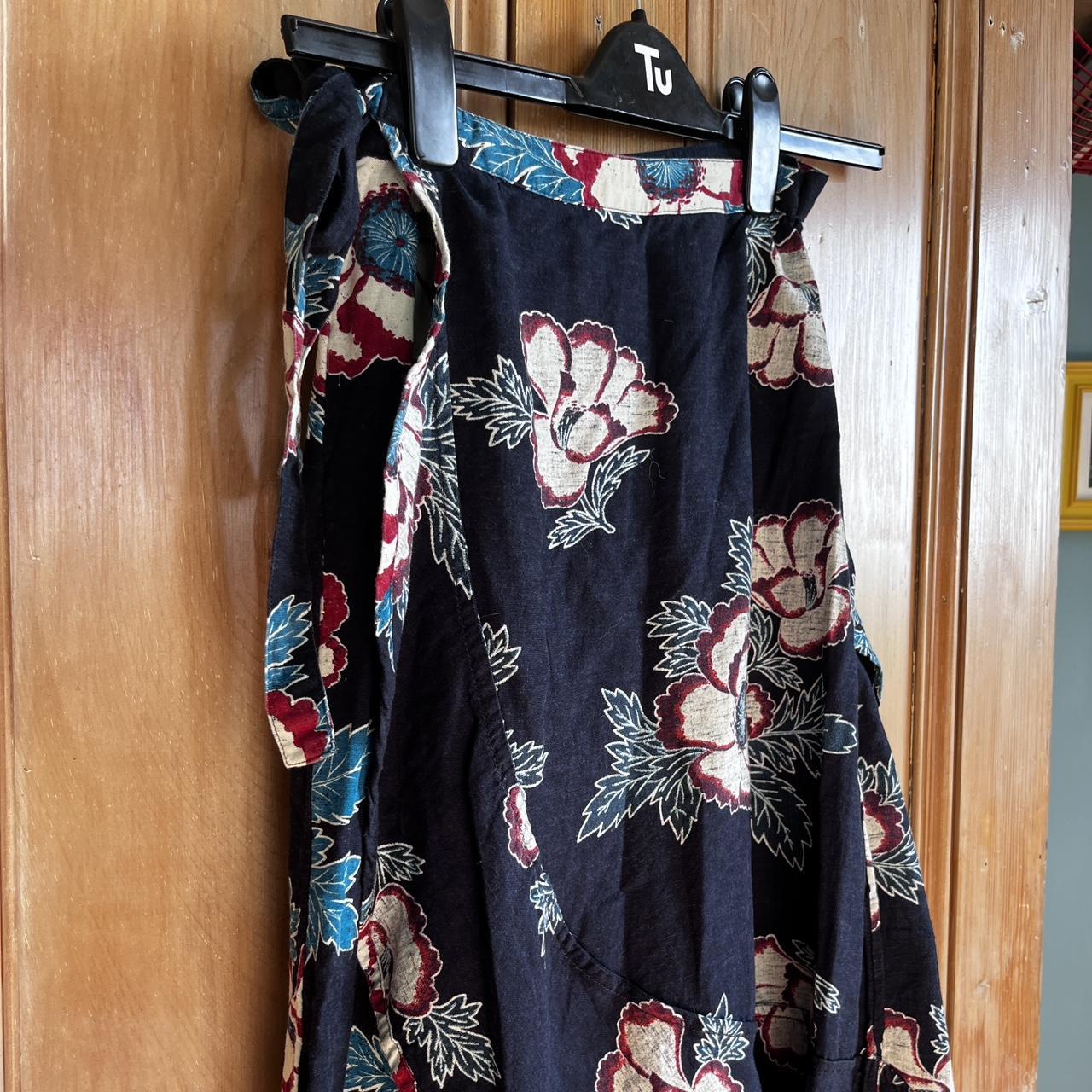 Fat face floral wrap around skirt - size 8, never... - Depop