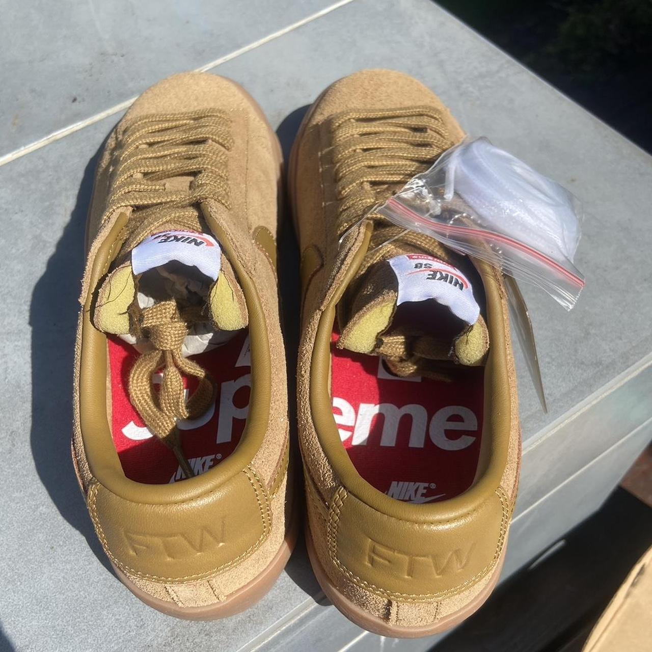 nike sb supreme tan