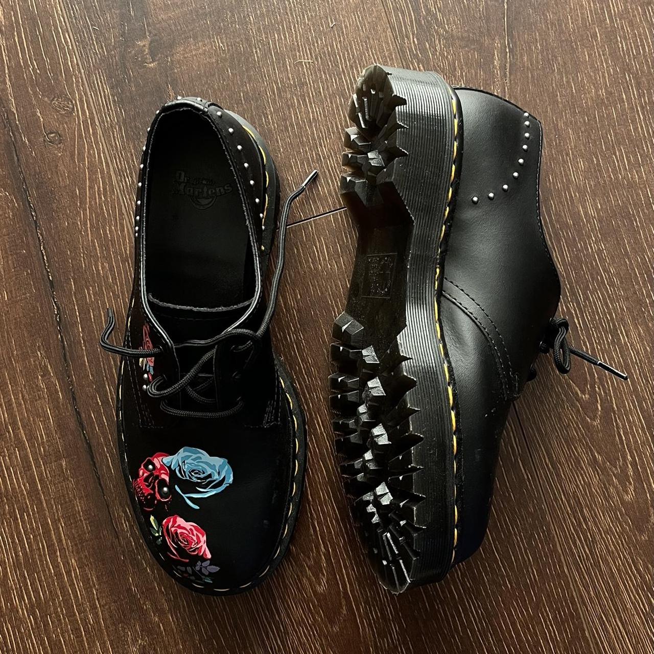 Dr martens size outlet 9 womens