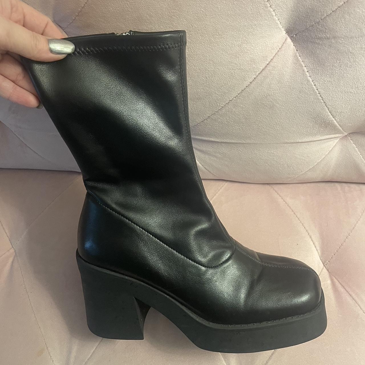 🖤🩶STEVE MADDEN KLAYTON BOOTS🖤🩶 - barely worn because... - Depop