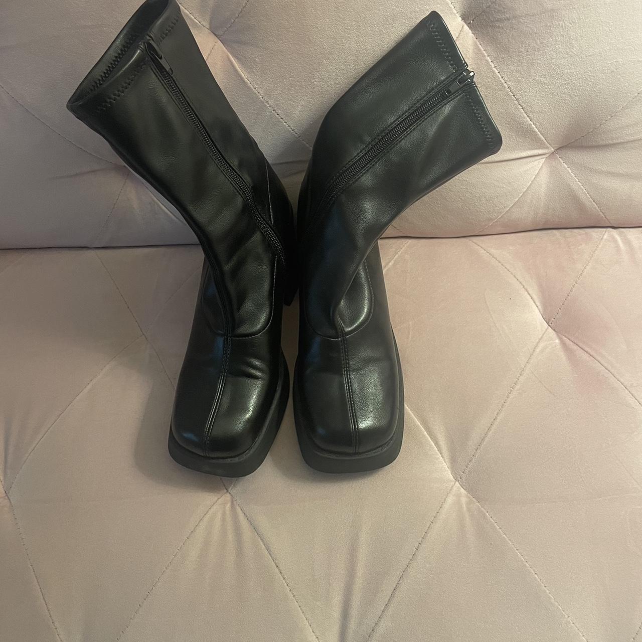 🖤🩶STEVE MADDEN KLAYTON BOOTS🖤🩶 - barely worn because... - Depop