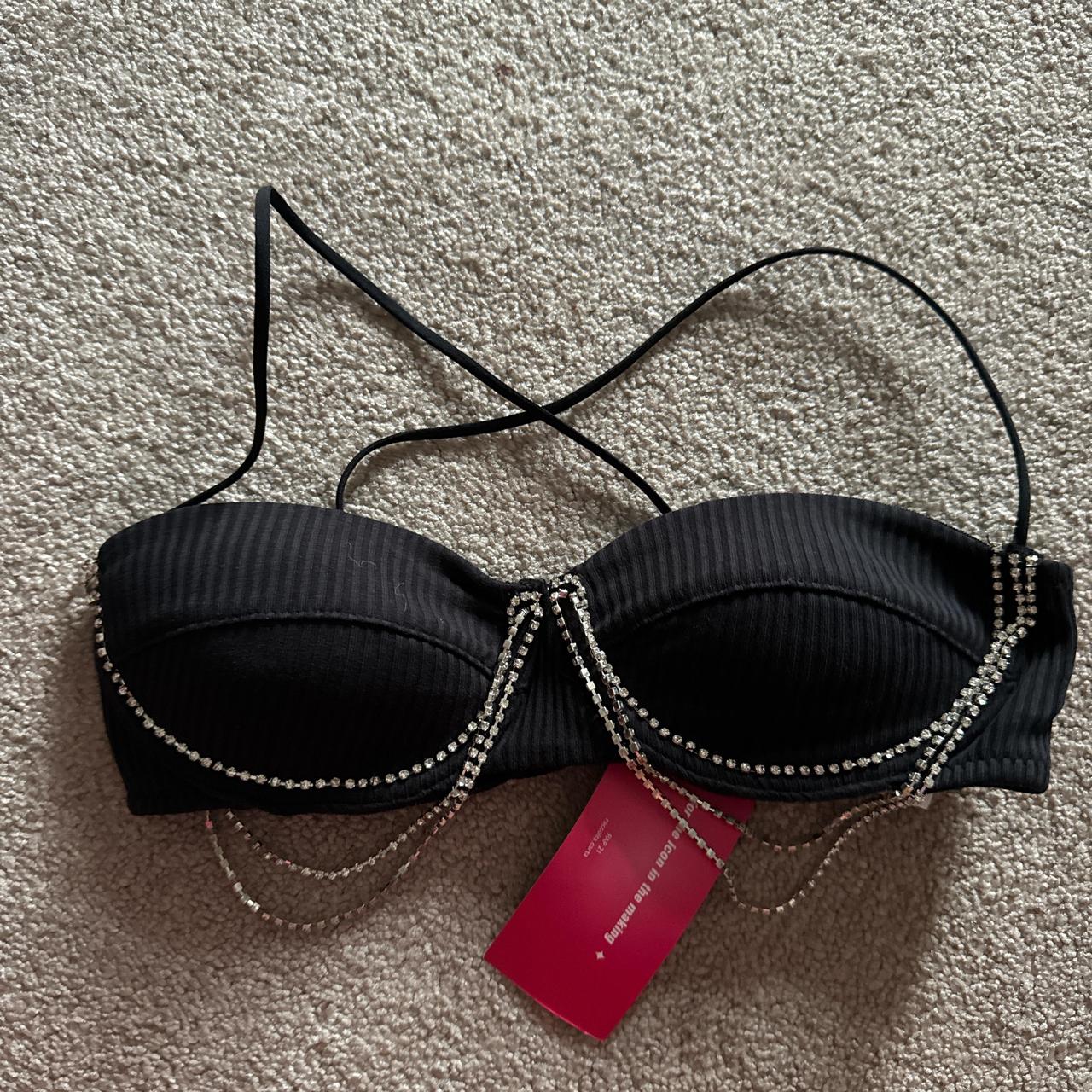 item listed by aeliav