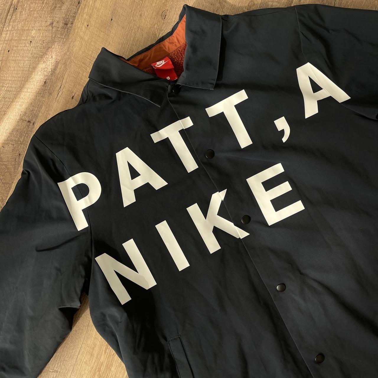 patta lobi coach jacket