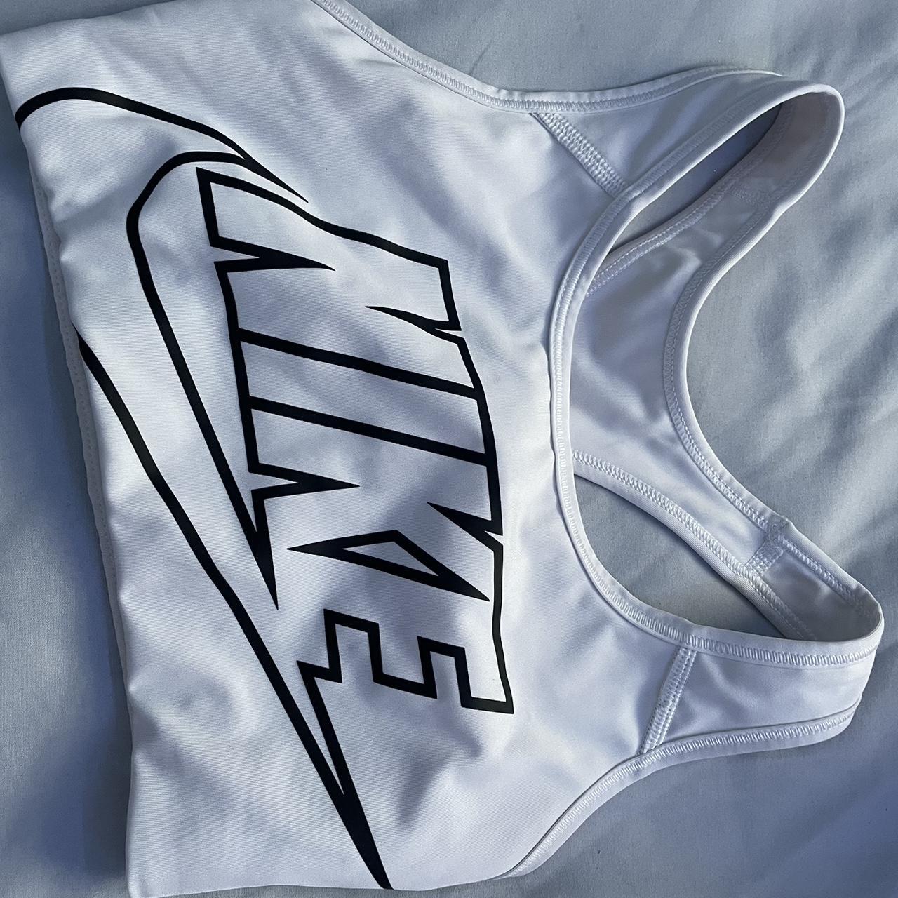 womens white nike sports bra