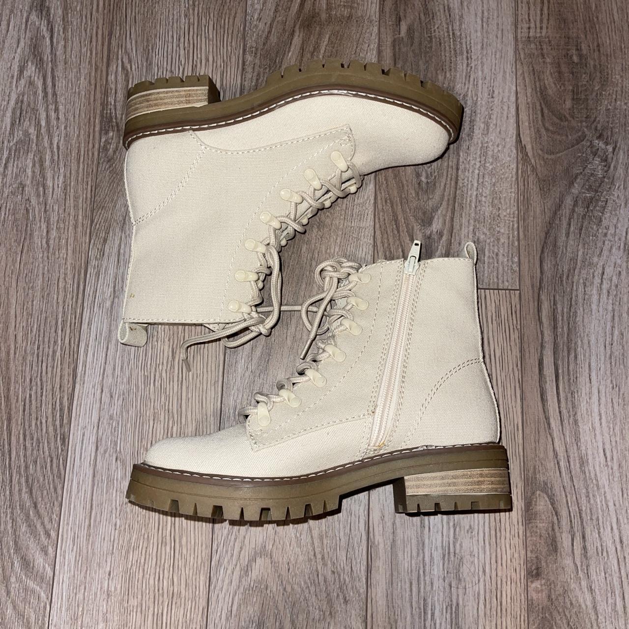 Target white combat clearance boots