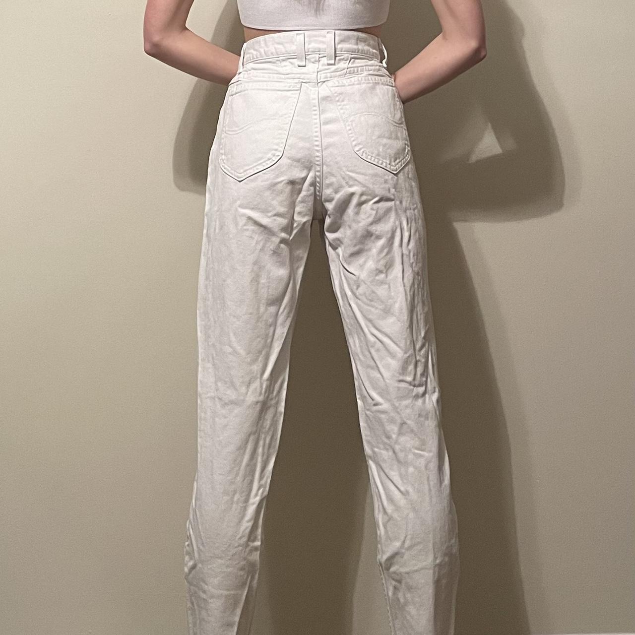 These flattering Lee pants are on sale at