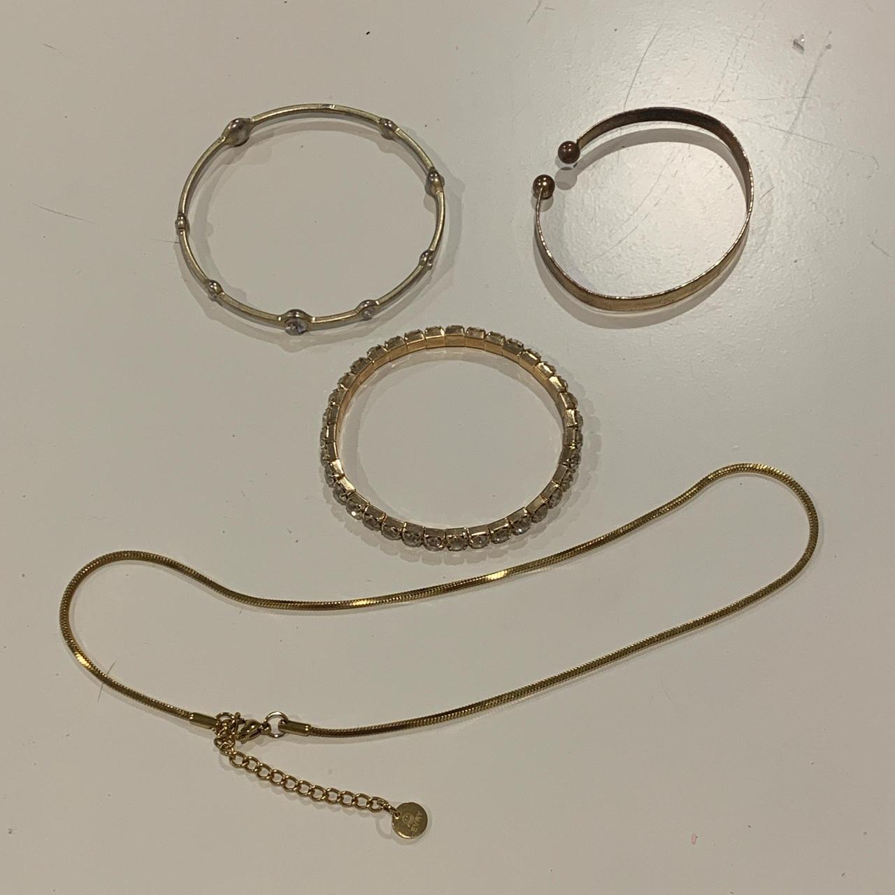 item listed by chloechloe333