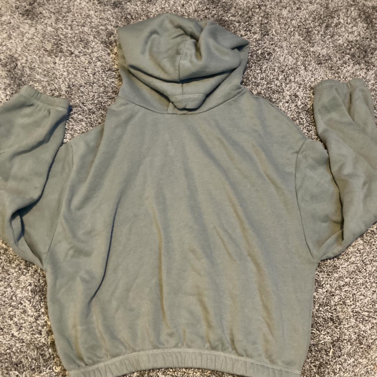 Zara Croppes Hoodie Light Green - Depop