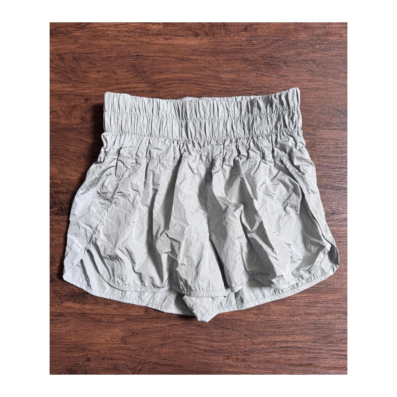 item listed by thriftedstylesbyamanda