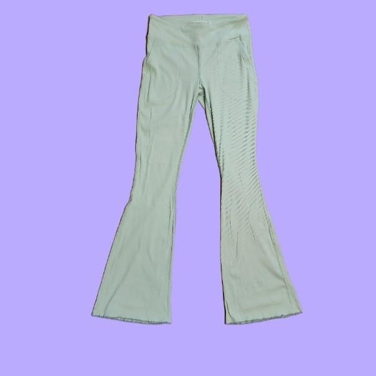 Outdoor Voices Women's Green Leggings Depop