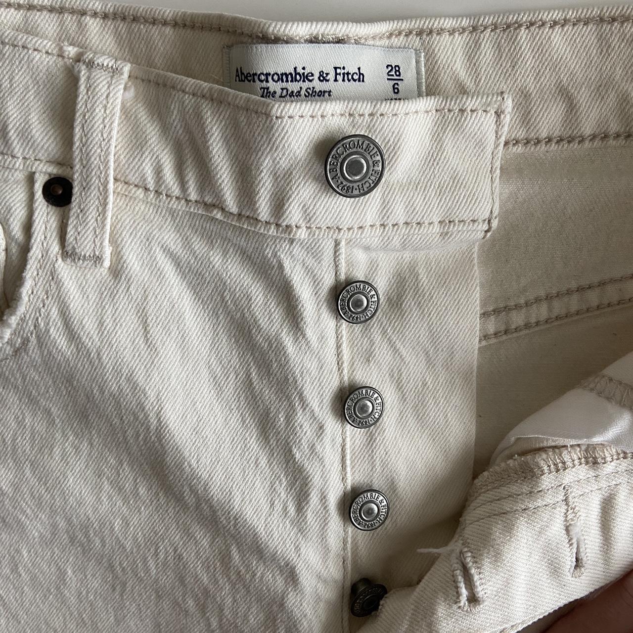 Abercrombie & Fitch Women's Cream Shorts | Depop