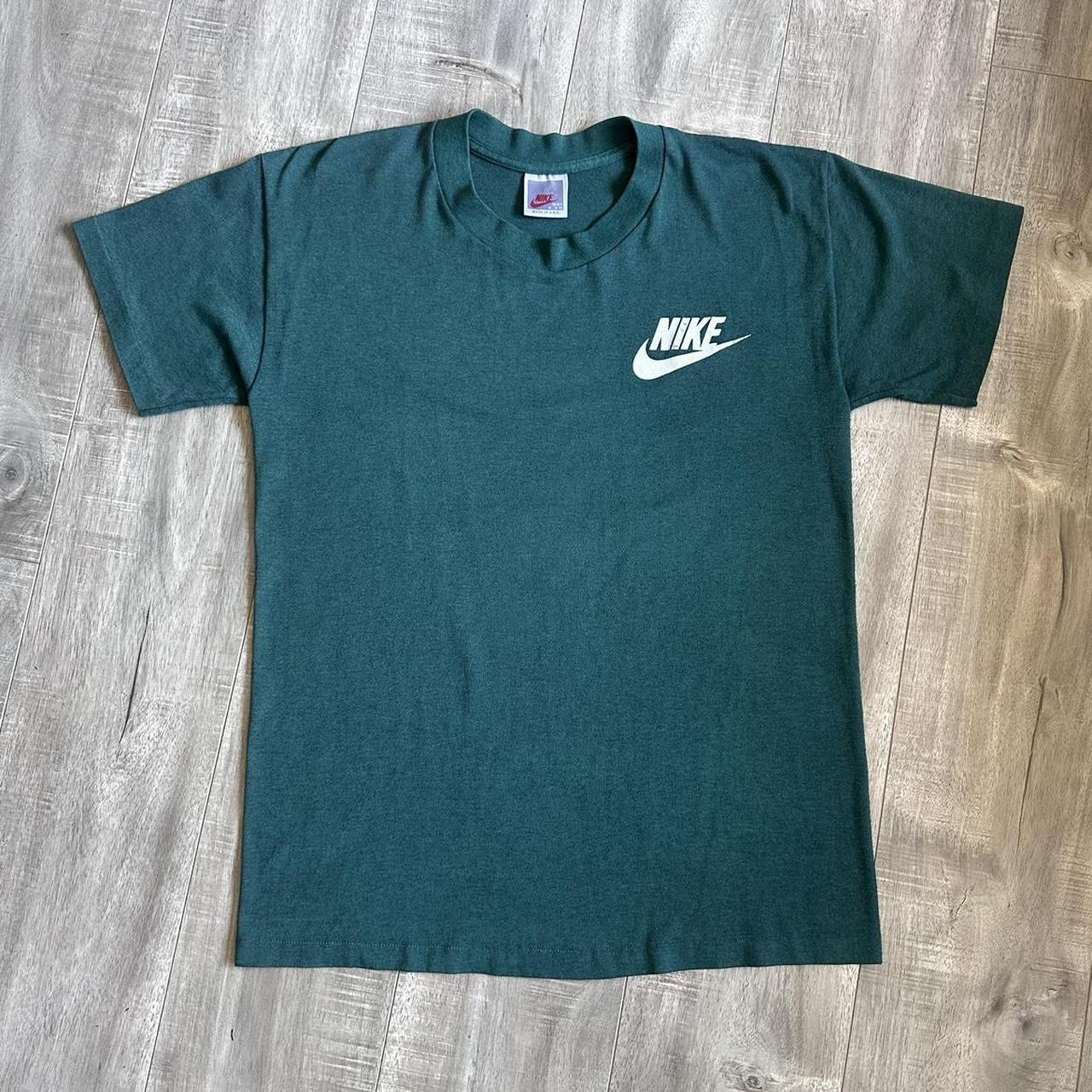 VINTAGE 90s FOREST GREEN NIKE SINGLE STITCH SHIRT. Depop