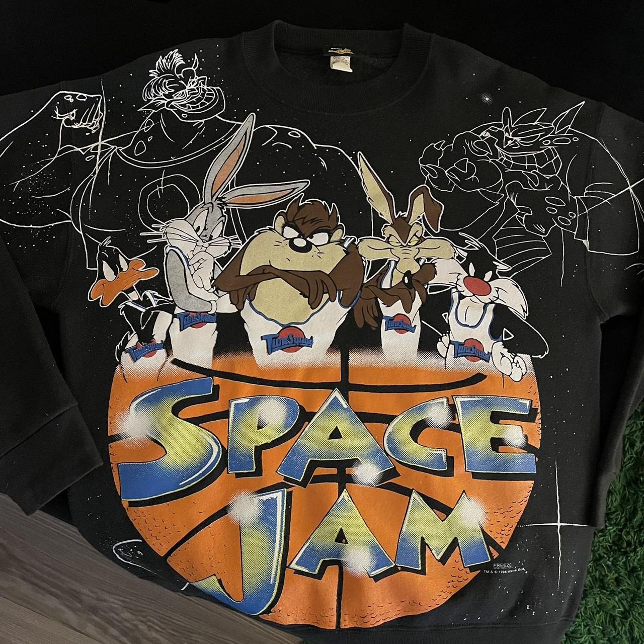 Looney tunes vintage discount sweatshirts