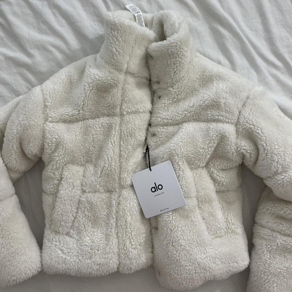 alo snow angel puffer