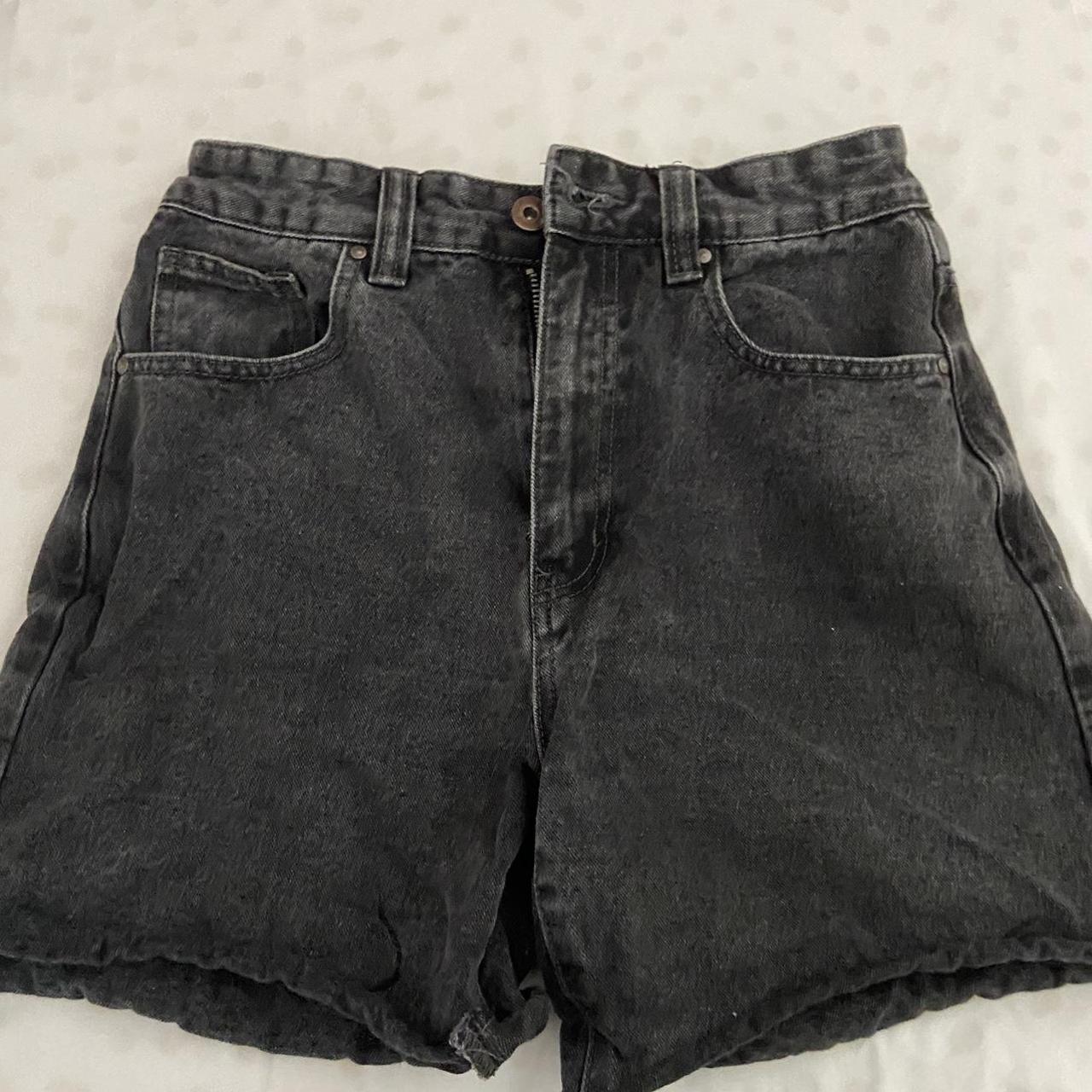 Cotten On dad denim shorts -size 4 - great condition... - Depop