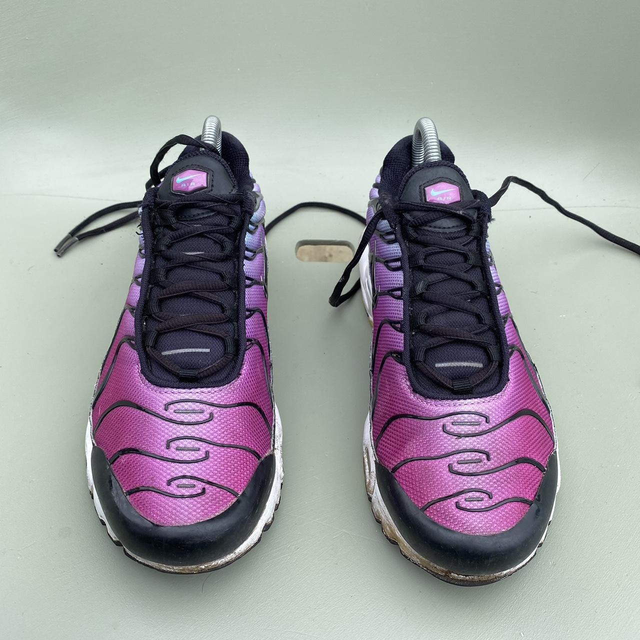 nike shoes motion 2