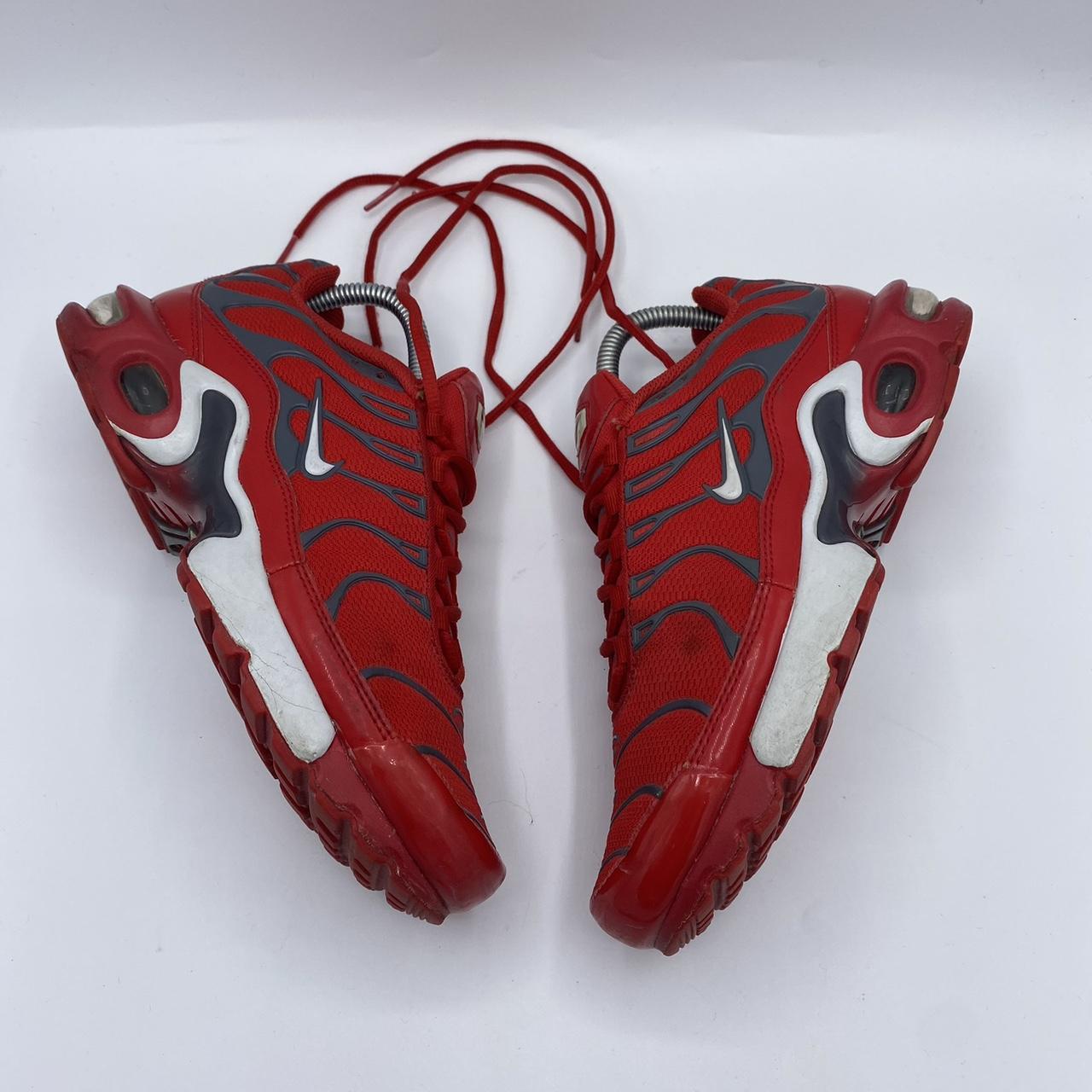 supreme x nike air max plus tn university red