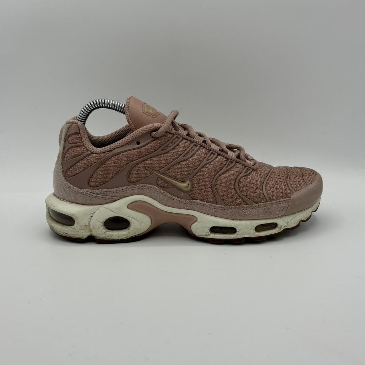 Nike air max plus particle pink best sale