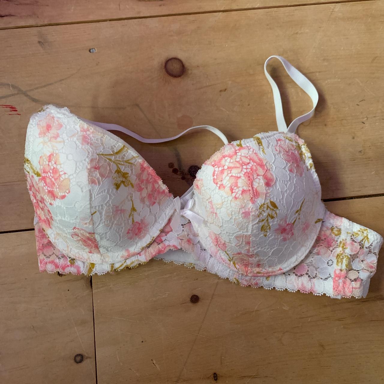 Laura Ashley Bra (34B) - white Size undefined - $13 - From Ami