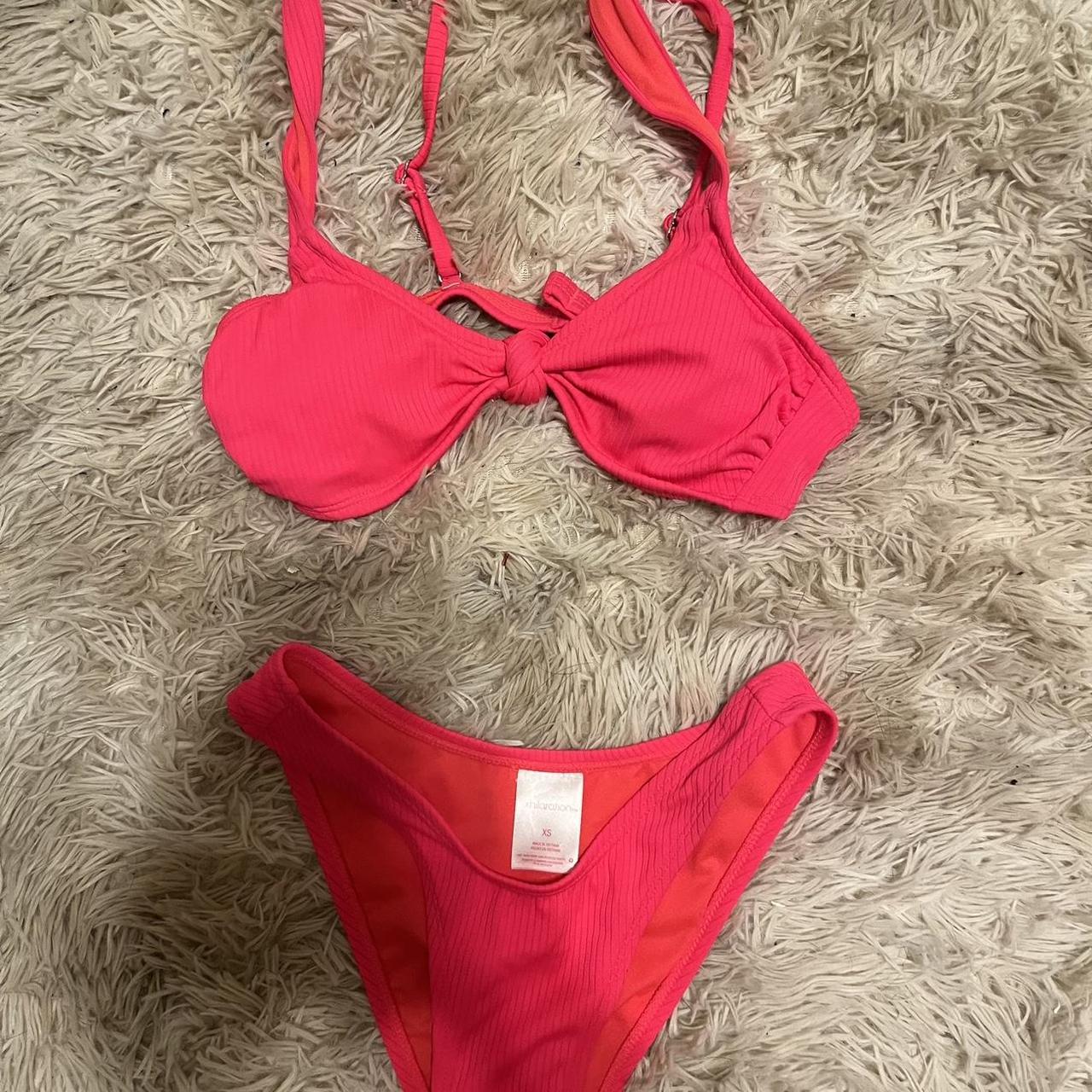 pink target bikini set size xs (padding included!) - Depop