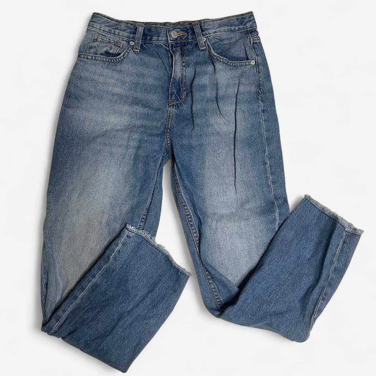 item listed by zoevandegrift